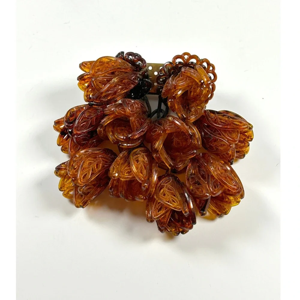 Rare‎ Vintage 1930s/40s Oversized Amber Lucite Flower Dangle Brooch Unique